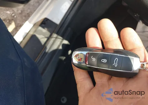 2014 Porsche 911 Carrera S из США, поврежденный, VIN WP0CB2A97ES154099